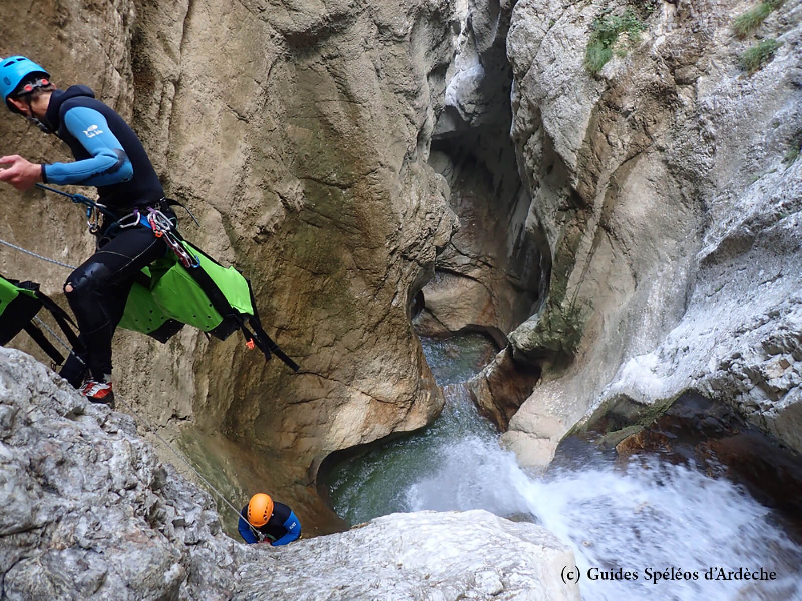 CCanyoning Ecouges 1 - Guides spéléo ardeche - Martin Couturieux