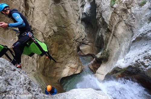 canyoning sportif dans la partie haute des ecouges - isère - france - snpsc
